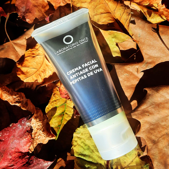 Crema Facial Antiage con Pepitas de Uva - Imagen 3